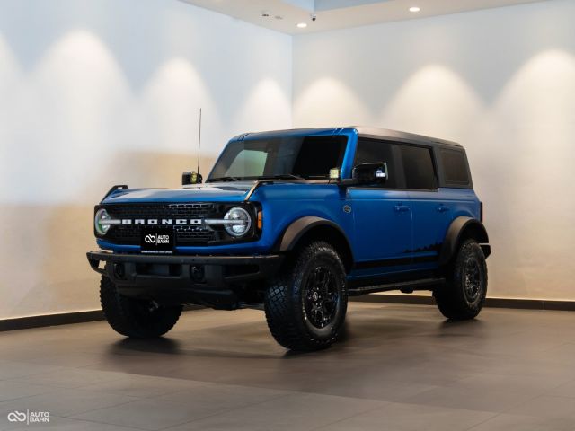 Used - Perfect Condition 2021 Ford Bronco Wildtrak Blue exterior with Black interior at Autobahn Automotive