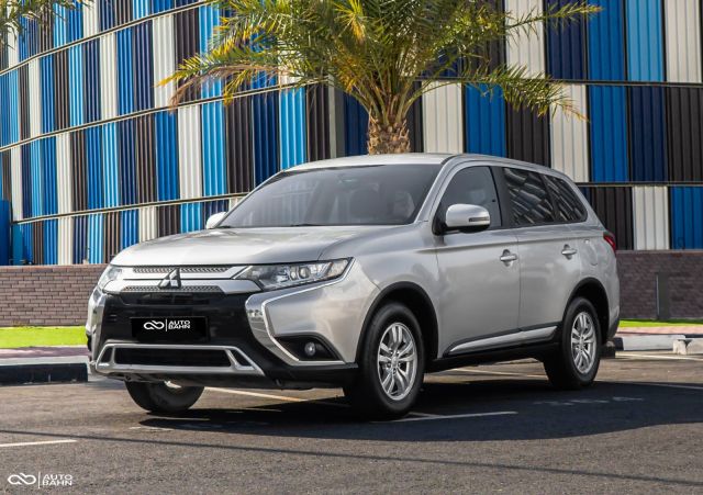 Used - Perfect Condition 2020 Mitsubishi Outlander 5 Seater Silver exterior with Beige interior at Autobahn Automotive