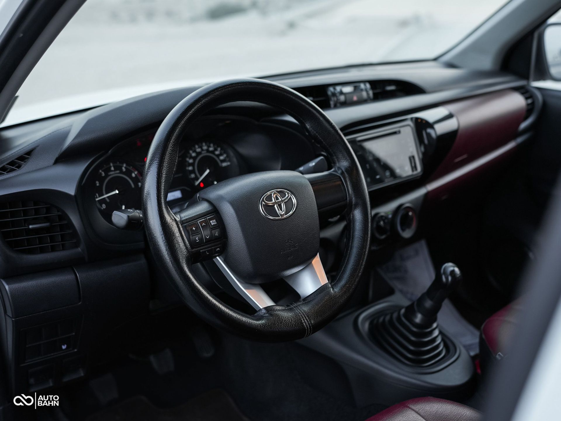 2022 Toyota Hilux 4*2 Standrad at Autobahn Automotive - (11750 - 6)